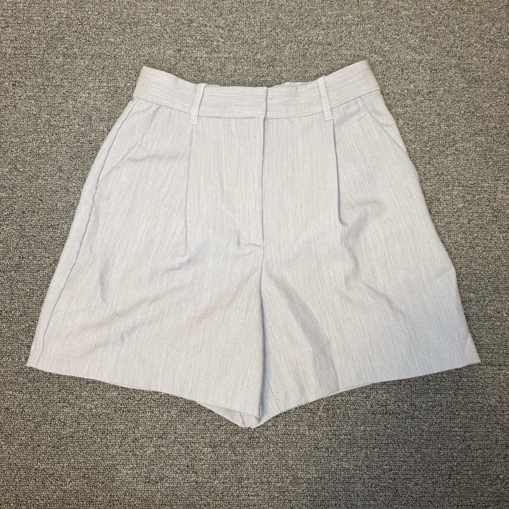Abercrombie & Fitch Sloane Tailored Shorts Size XS Gray Pleated Euro Trip Travel